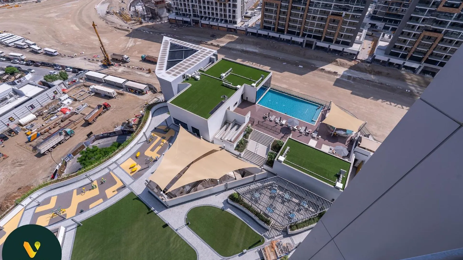 Vogue Sobha Hartland Lush Oasis Near Downtown Apartment Dubai